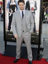 Ike Barinholtz #63052 picture (Portrait Medium)