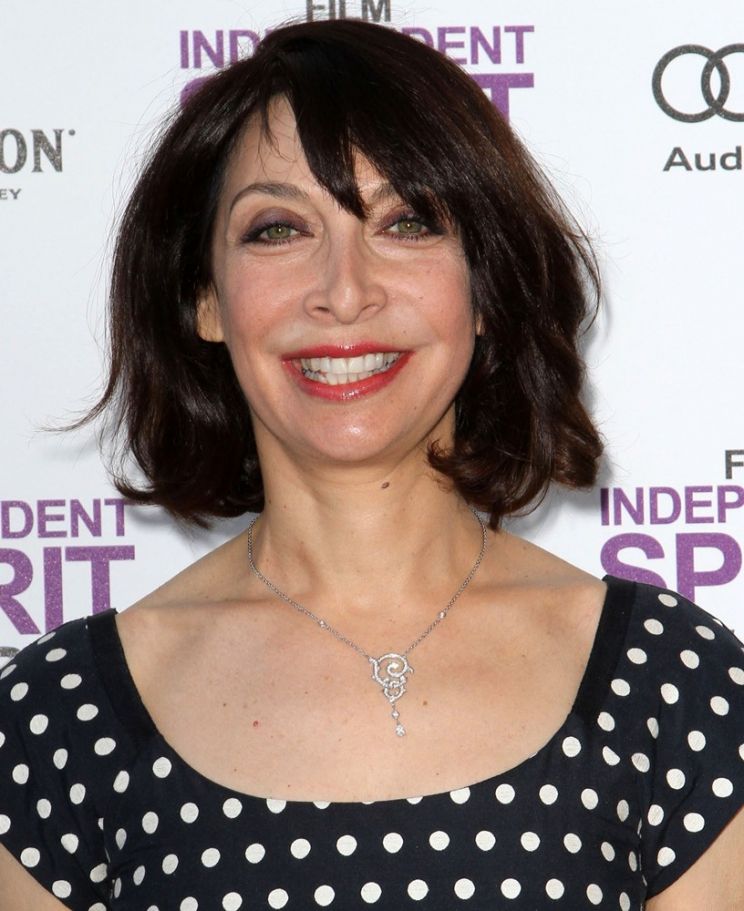 Illeana Douglas