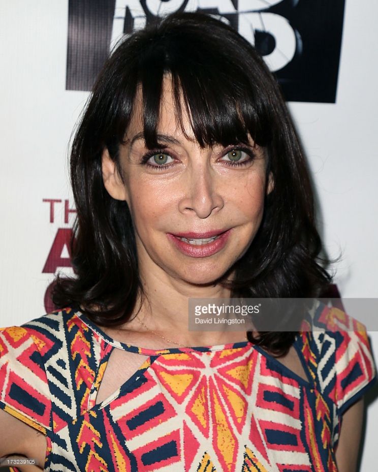 Illeana Douglas