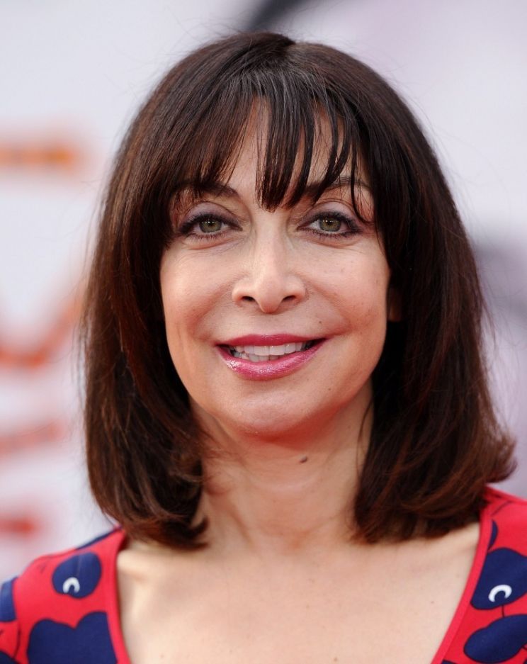 Illeana Douglas