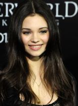 India Eisley #147782 picture (Portrait Medium)