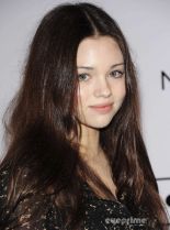 India Eisley #147784 picture (Portrait Medium)