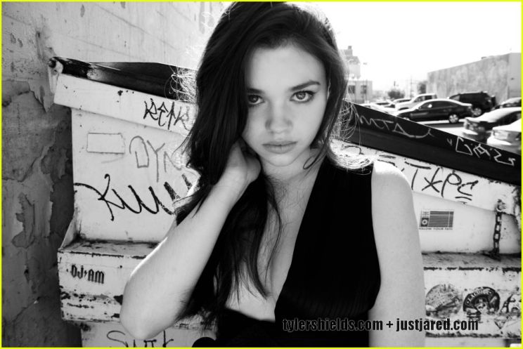 India Eisley