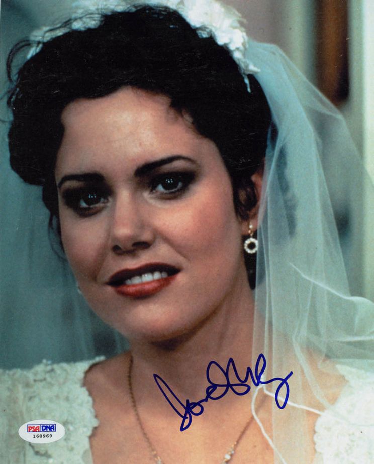 Ione Skye