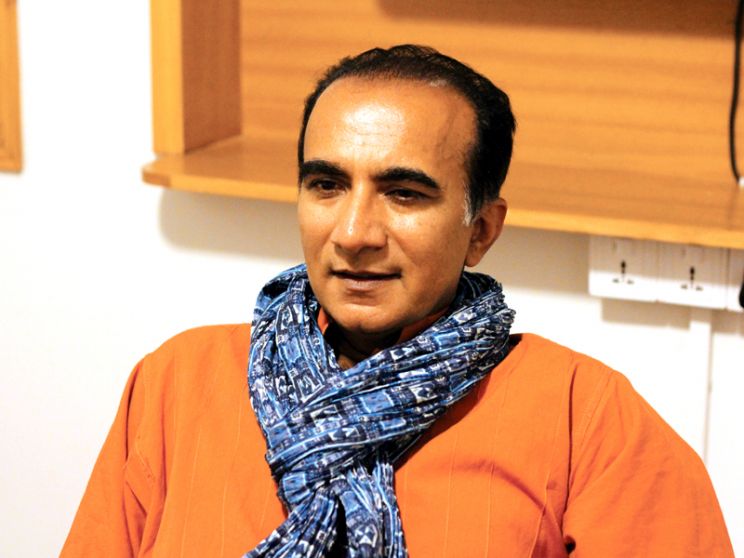 Iqbal Theba