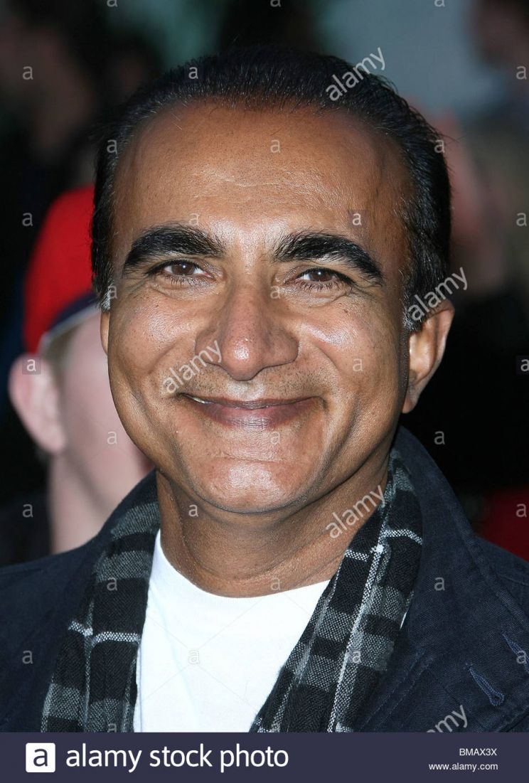 Iqbal Theba