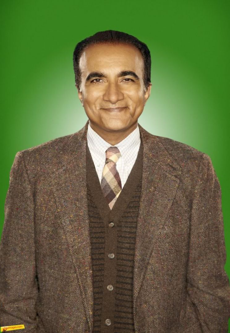 Iqbal Theba