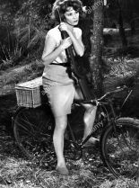 Irina Demick photo
