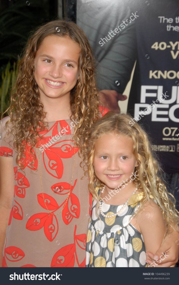 Iris Apatow