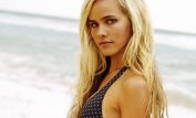 Isabel Lucas