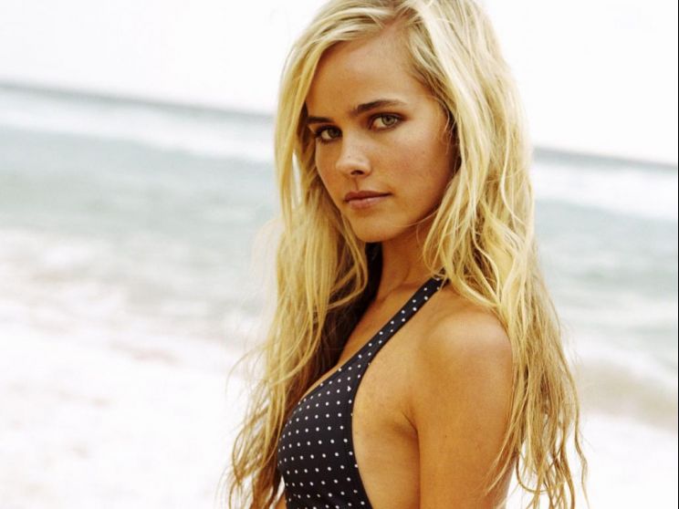 Isabel Lucas