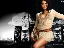 Isha Koppikar #1898217 picture (Landscape Medium)