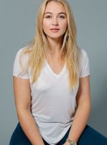 Iskra Lawrence photo
