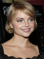 Izabella Miko