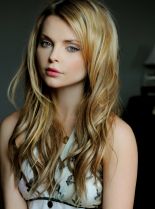 Izabella Miko