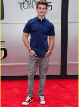 Jack Griffo #383845 picture (Portrait Medium)