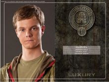 Jack Quaid photo