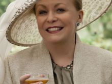 Jacki Weaver