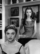 Jacqueline Sassard #4151364 picture (Portrait Medium)
