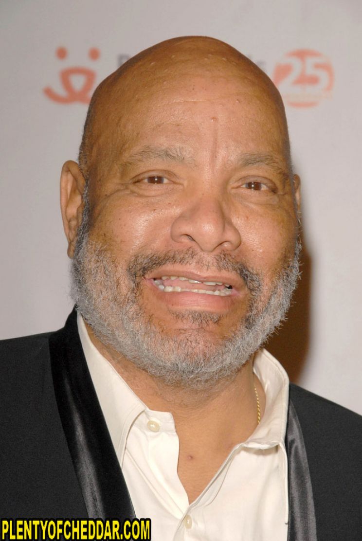 James Avery