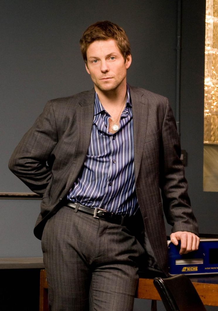 Jamie Bamber