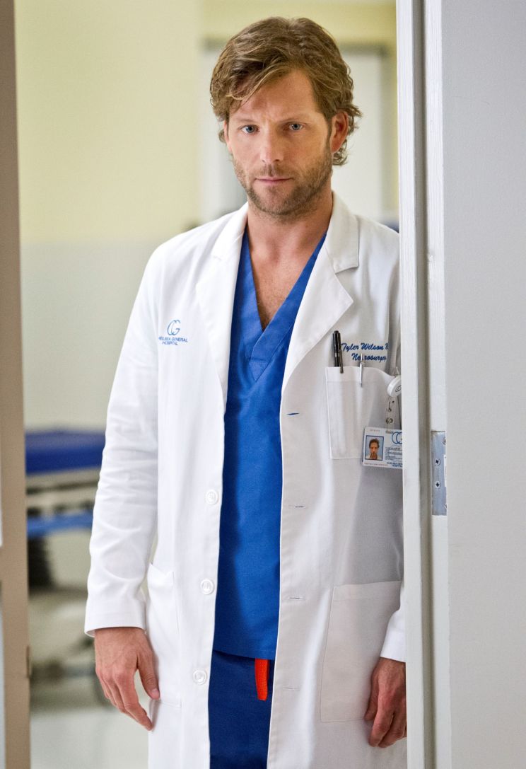Jamie Bamber