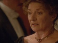 Jane Lapotaire