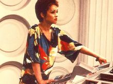 Janet Fielding #2540493 picture (Landscape Medium)