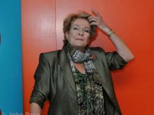 Janet Suzman