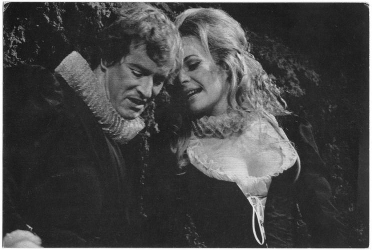 Janet Suzman