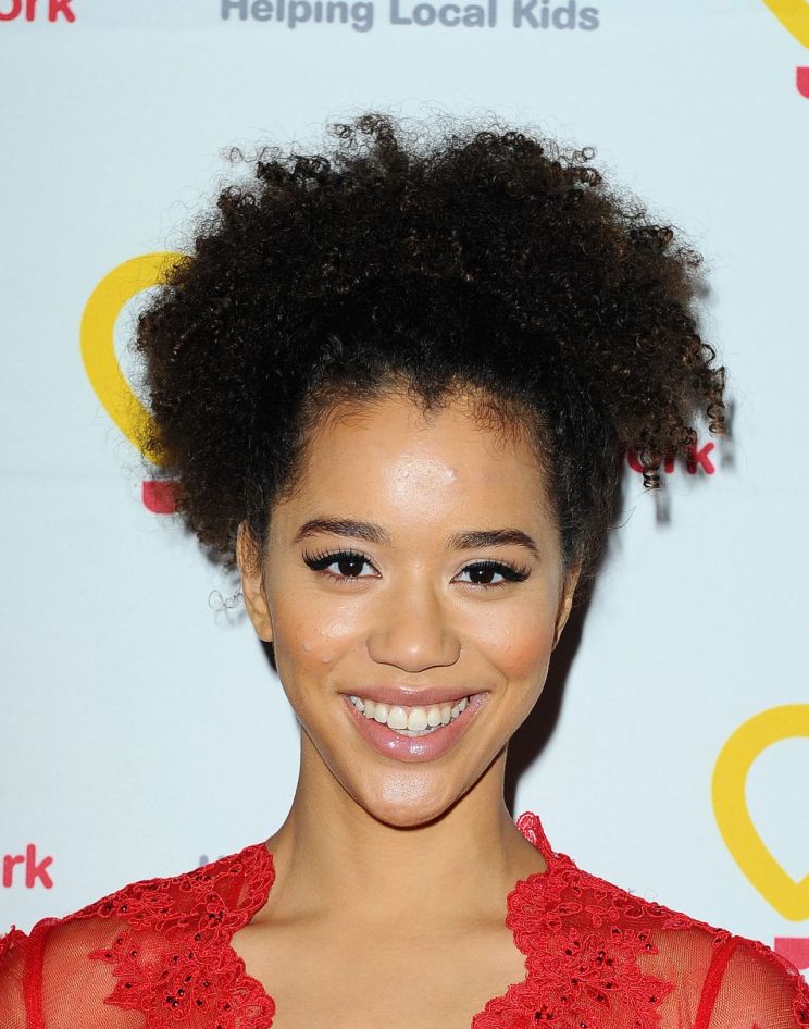 Jasmin Savoy Brown