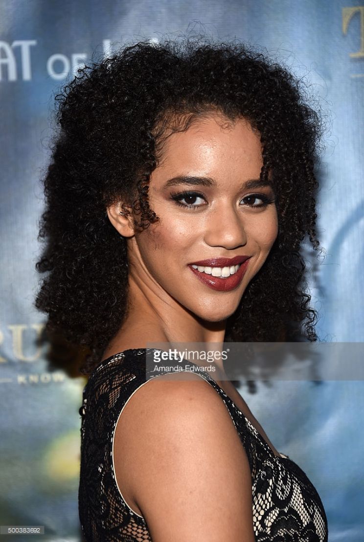 Jasmin Savoy Brown