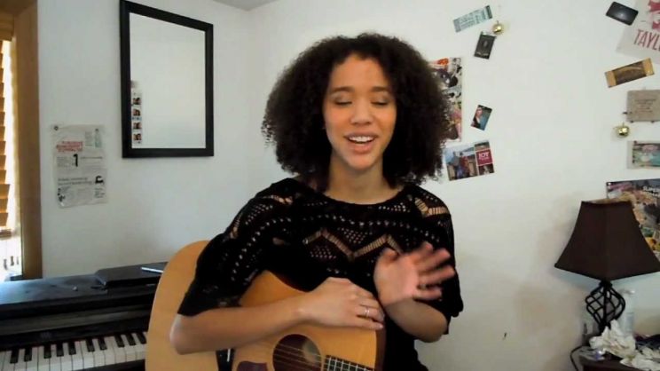 Jasmin Savoy Brown