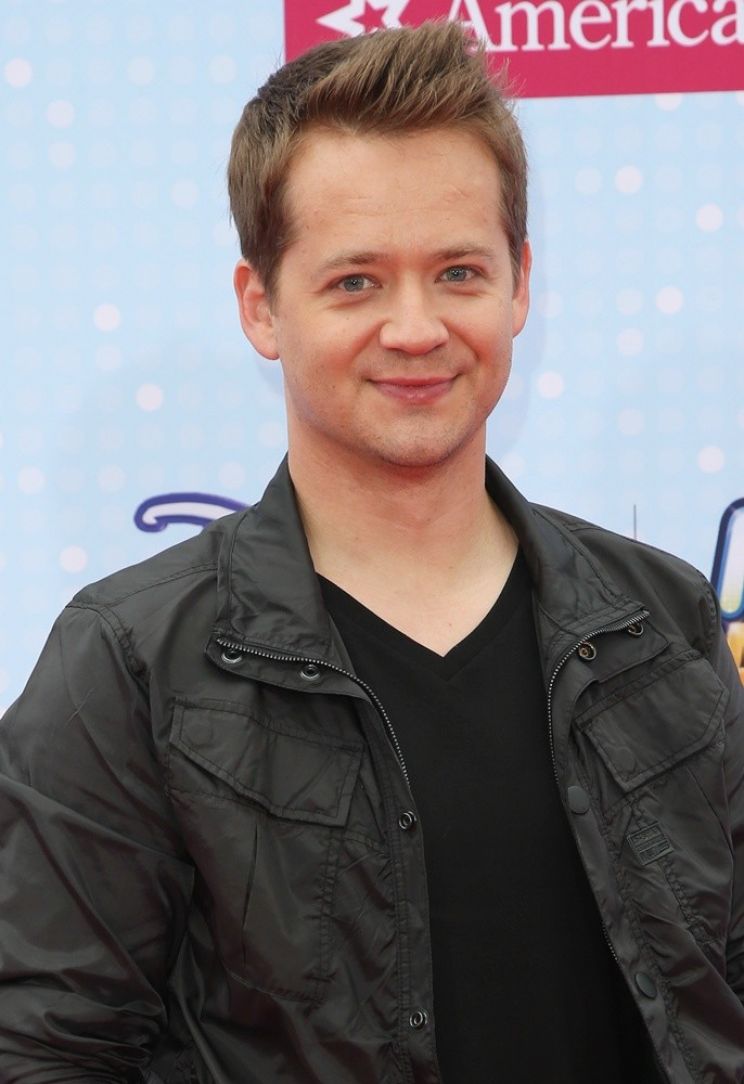 Jason Earles