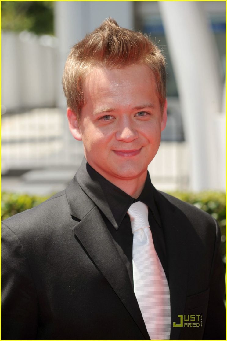 Jason Earles