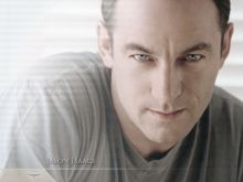 Jason Isaacs