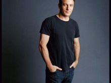 Jason Isaacs