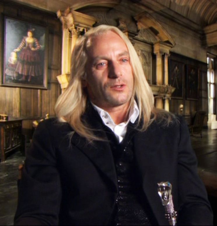 Jason Isaacs