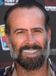 Jason Lee