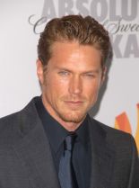 Jason Lewis