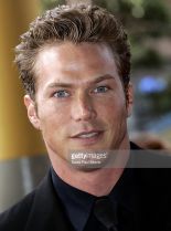 Jason Lewis photo