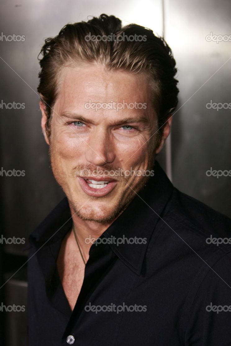 Jason Lewis