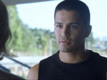 Jay Hernandez