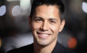 Jay Hernandez