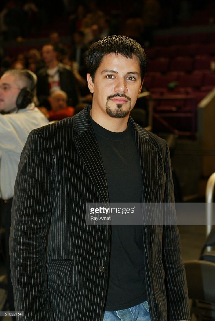 Jay Hernandez