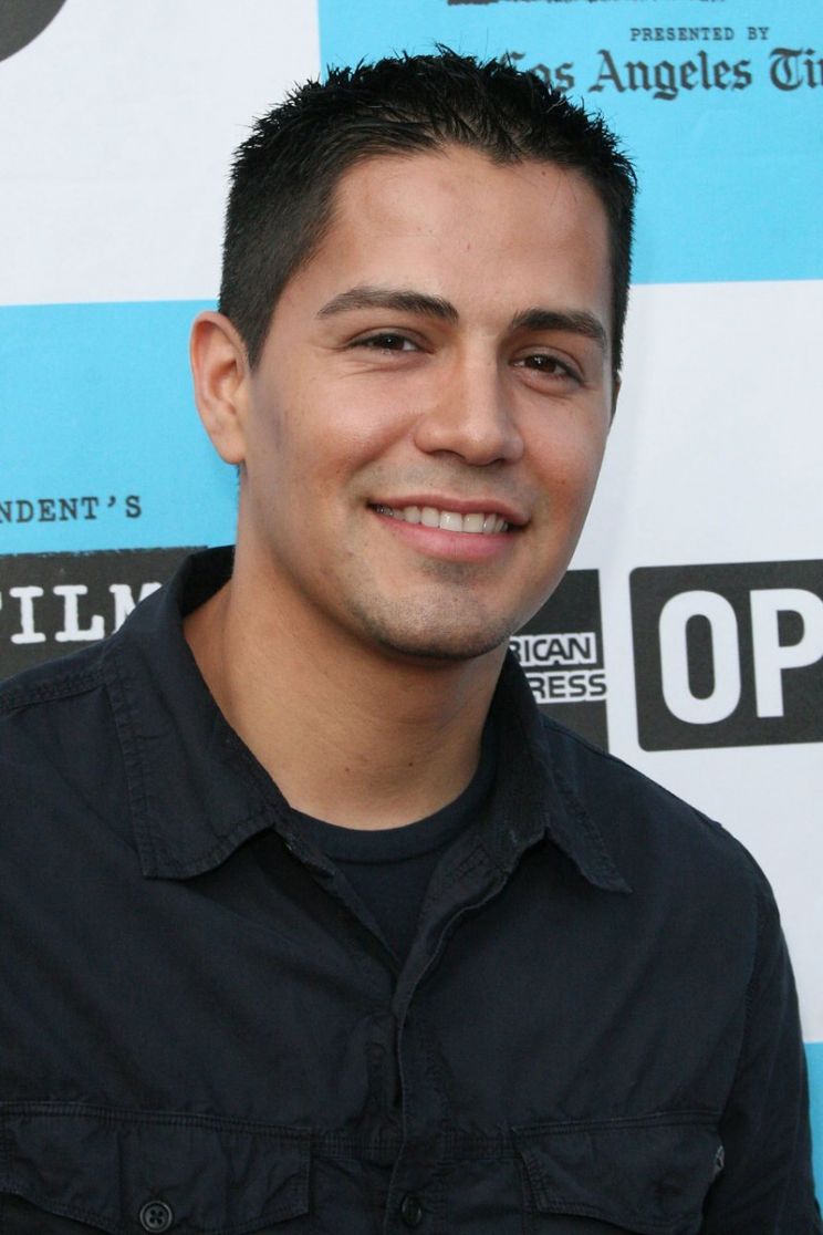 Jay Hernandez