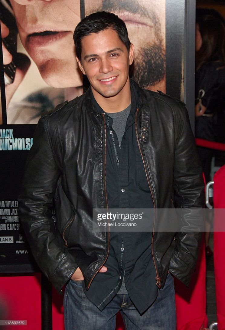 Jay Hernandez