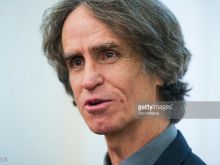 Jay Roach