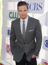 Jay Ryan #306633 picture (Portrait Medium)