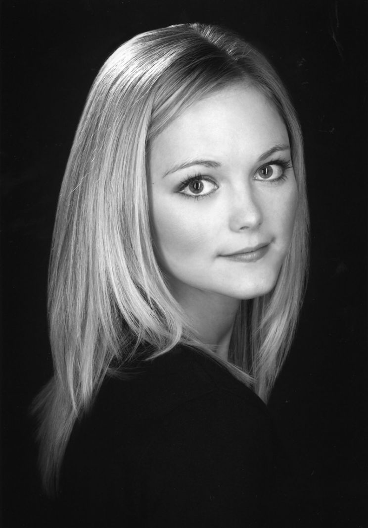 Jayne Wisener